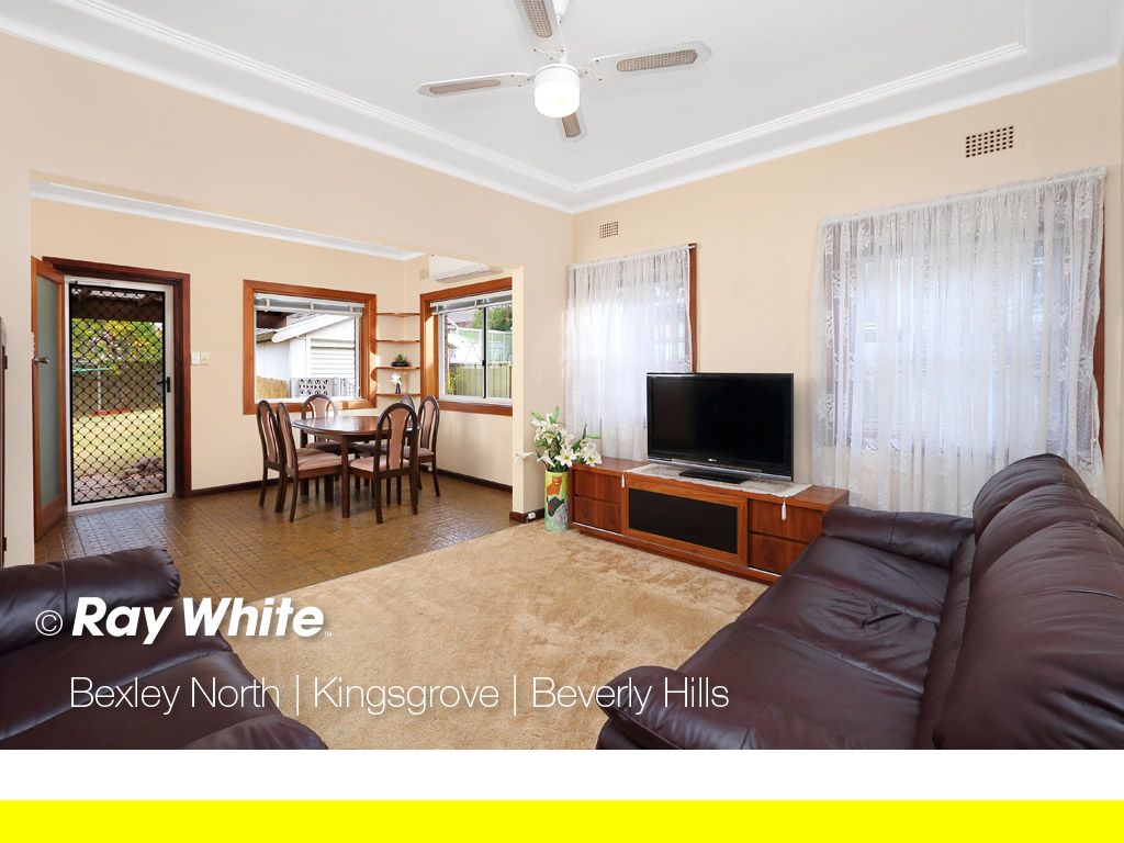 8 Rodgers Avenue, Kingsgrove NSW 2208, Image 2