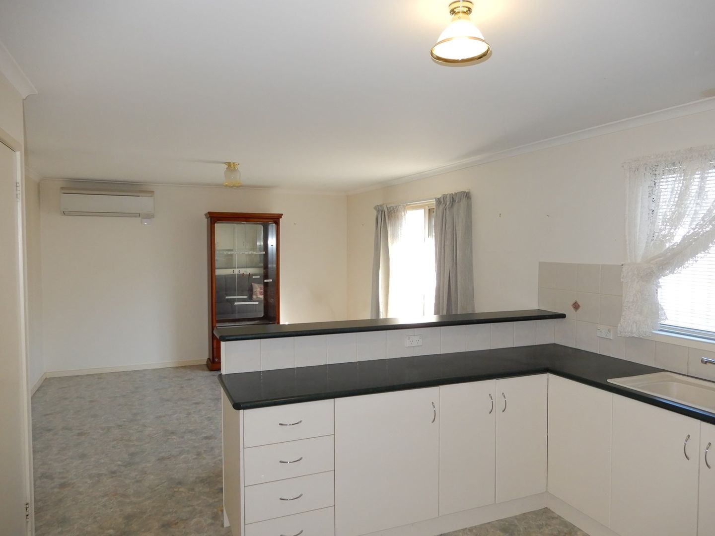 Unit 4/26 Sandhurst Rd, California Gully VIC 3556, Image 2