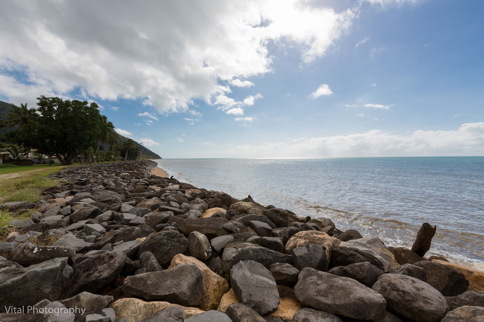 4 Feldt Street, Flying Fish Point QLD 4860 Domain