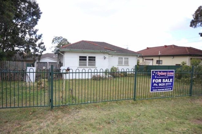 Picture of 41 Gipps Street, SMITHFIELD NSW 2164