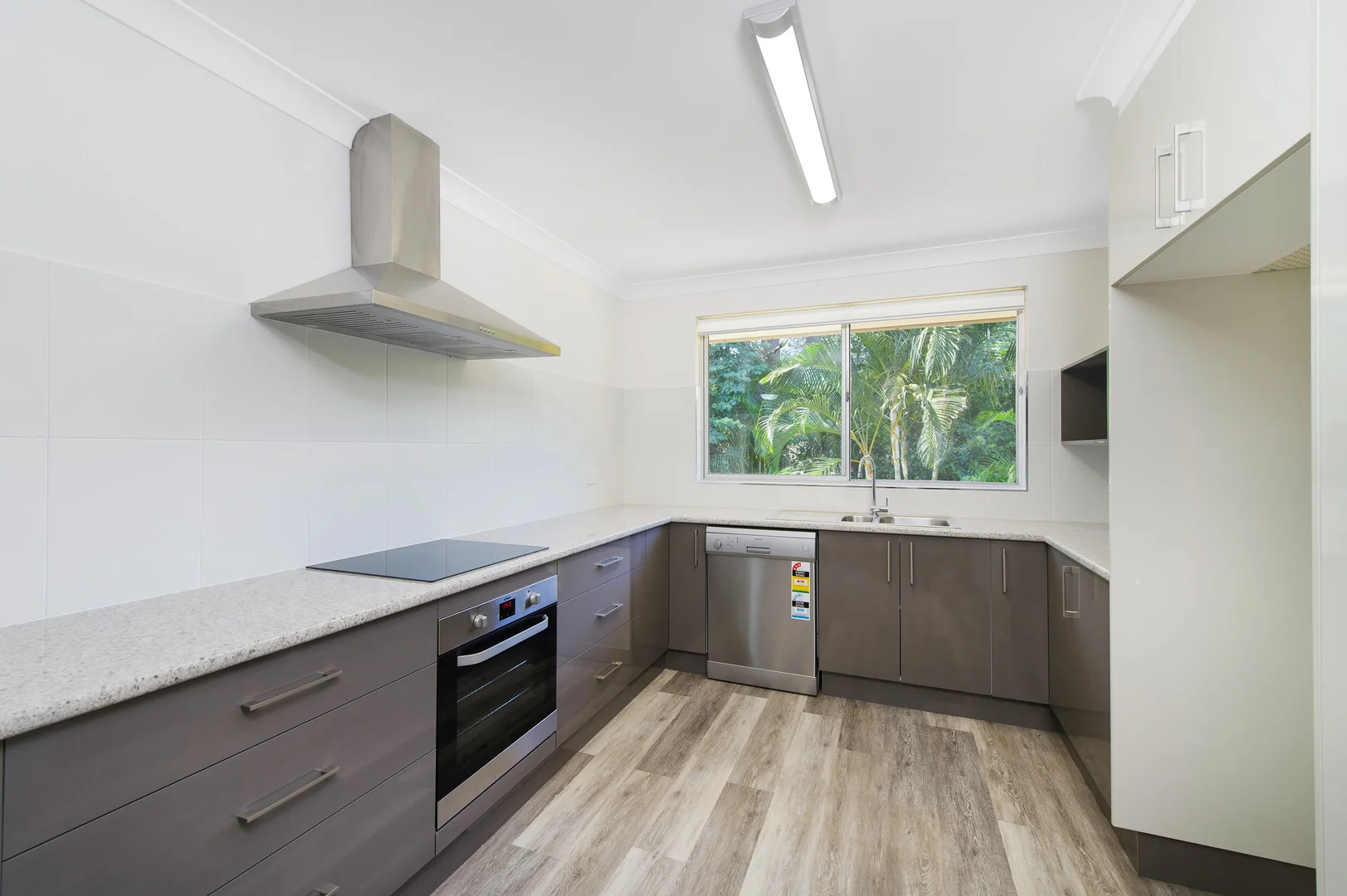 Additional image 5 of 2/4 Cypress Avenue, Port Macquarie NSW 2444