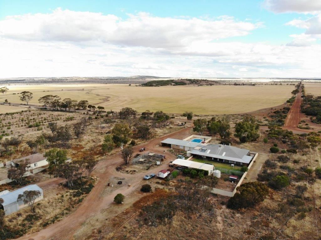 1286 Hodges Road, Nungarin WA 6490, Image 2