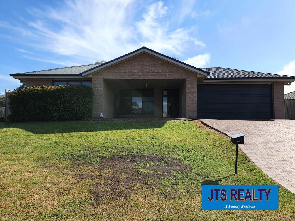 4 bedrooms House in 21 Pendula Way DENMAN NSW, 2328