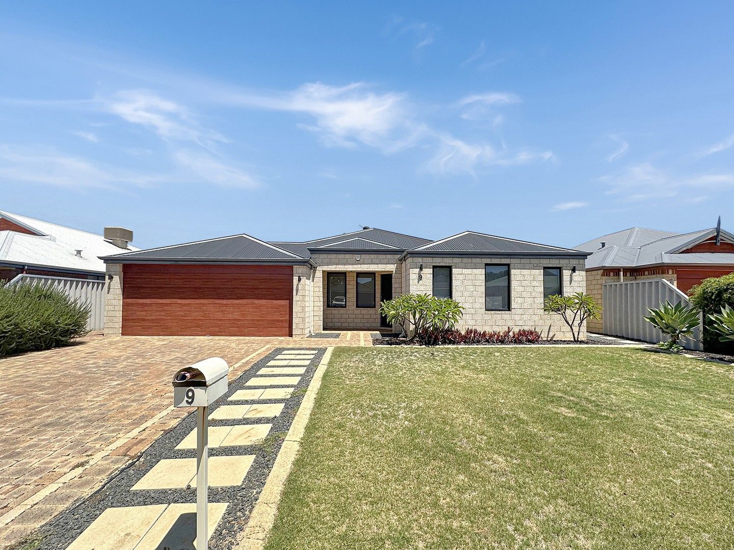 9 Keystone Loop, Secret Harbour WA 6173 House For Rent Domain