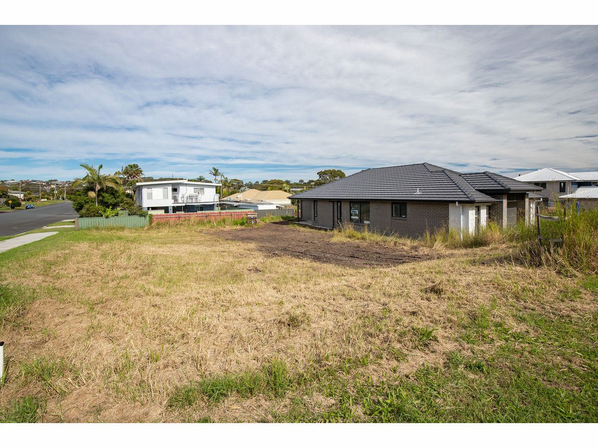 1 Elluisa Close, Forster NSW 2428, Image 2