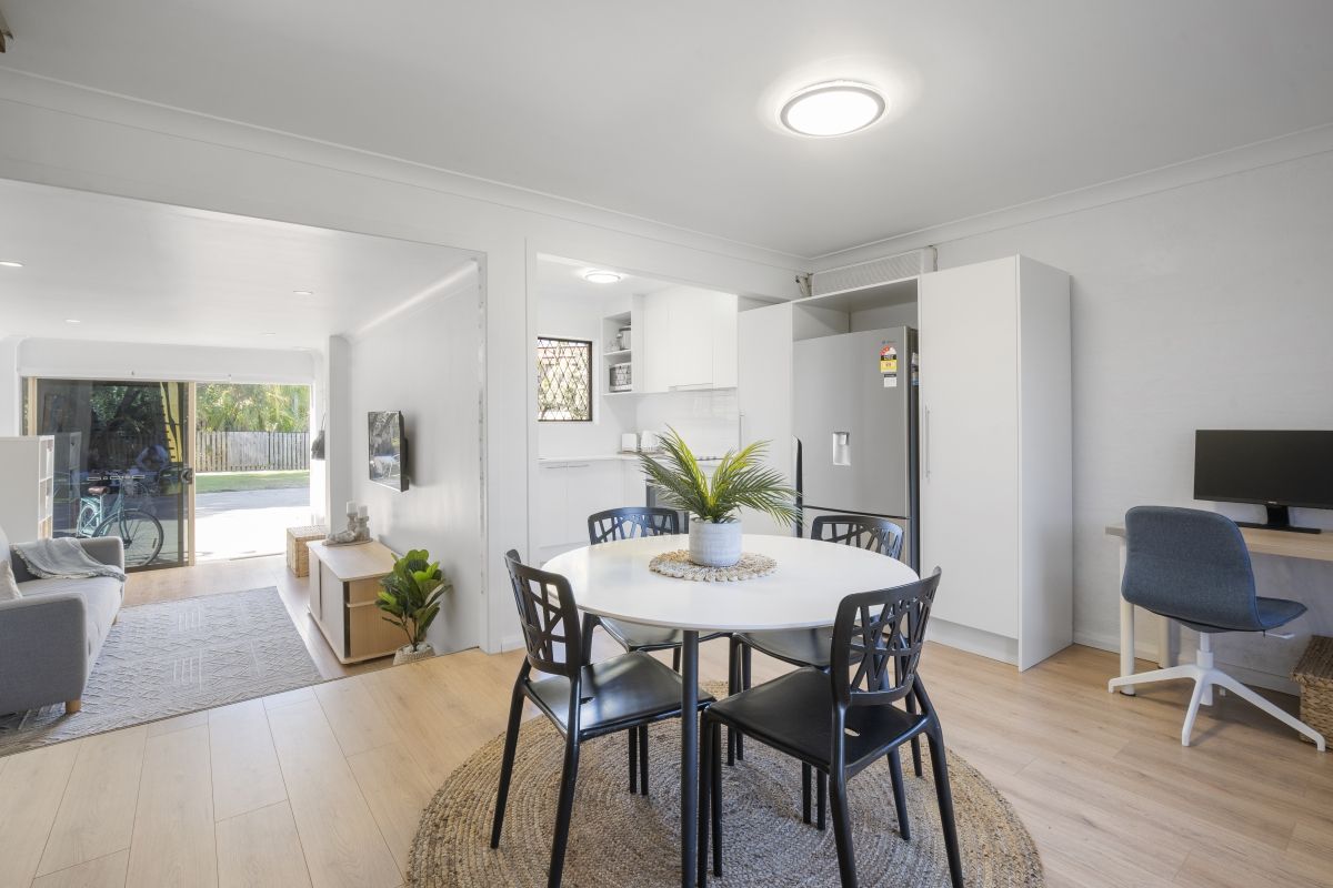 4/6 Duet Drive, Mermaid Waters | Property History & Address Research