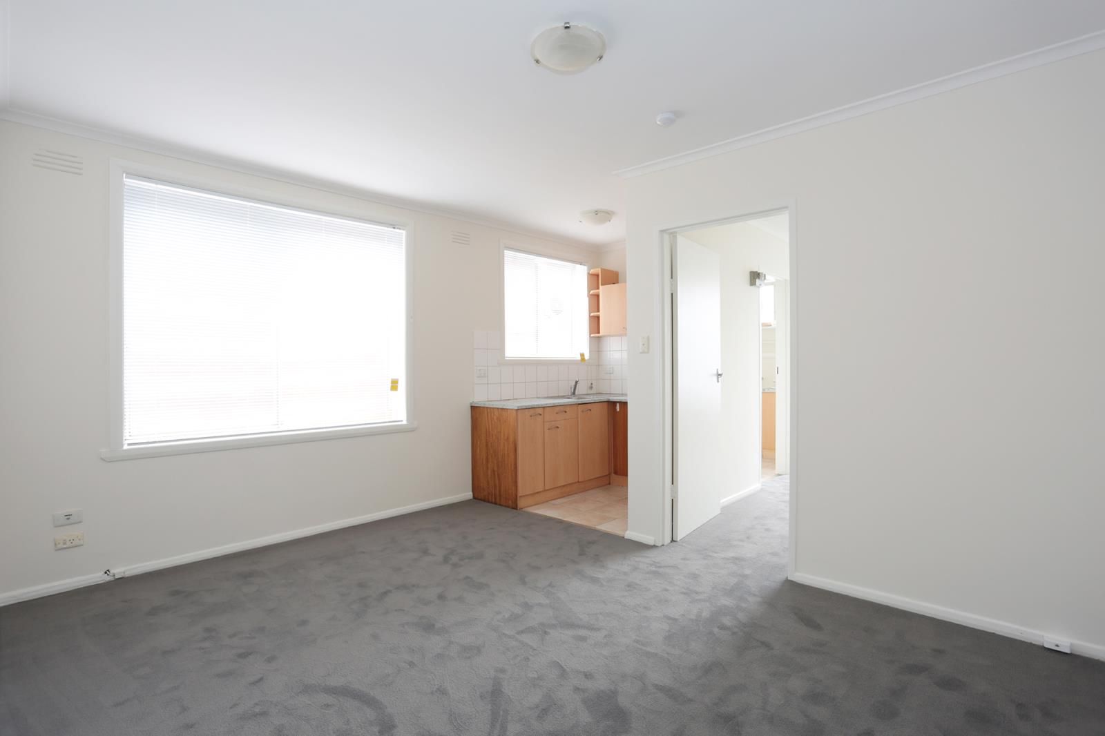 1 bedrooms Apartment / Unit / Flat in 2/71 Lord St RICHMOND VIC, 3121