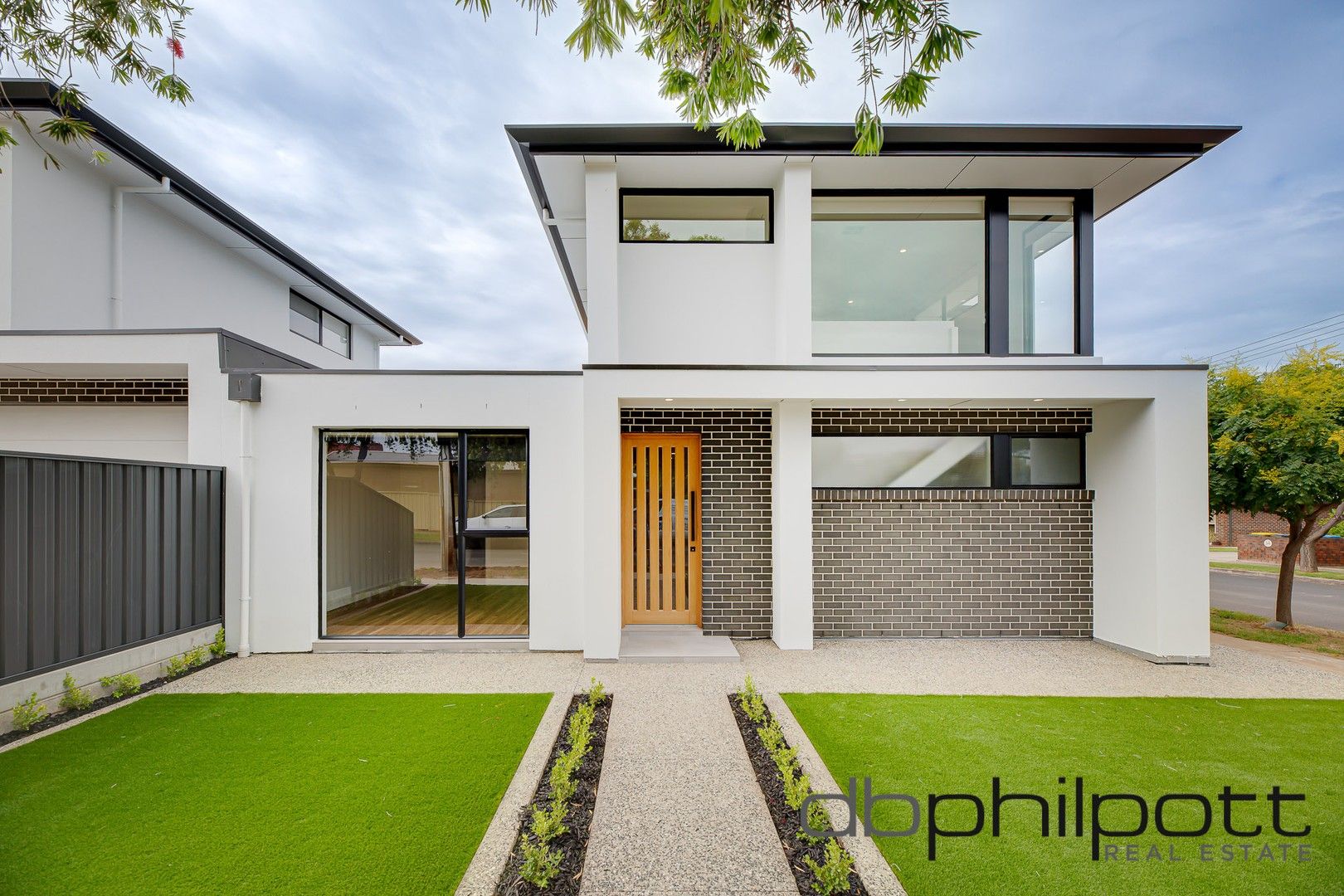 3 bedrooms House in 27 Sandville Avenue BROADVIEW SA, 5083
