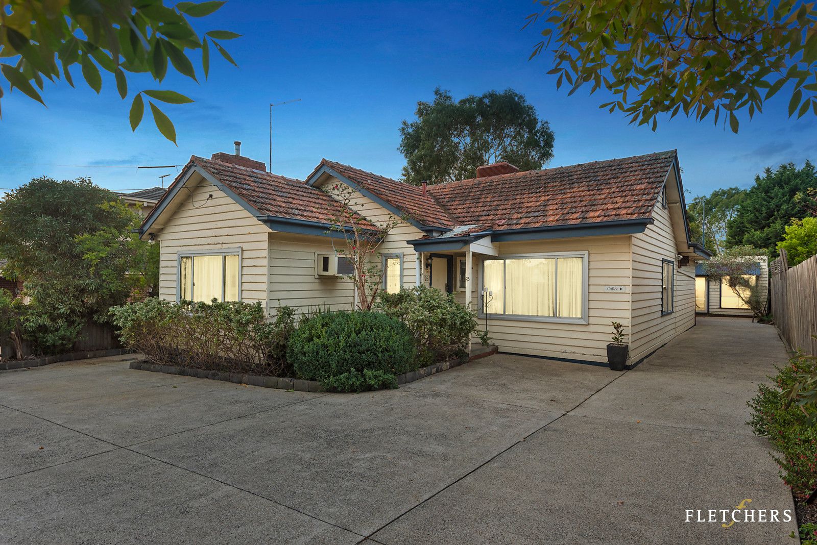 25 Canterbury Road, Blackburn VIC 3130, Image 0