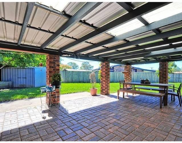 2 Saint Marcel Court, Petrie QLD 4502