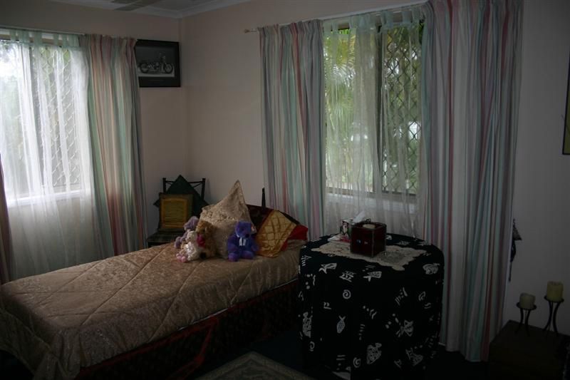 Unit 3 -10 Beaconsfield Road, BEACONSFIELD QLD 4740, Image 2