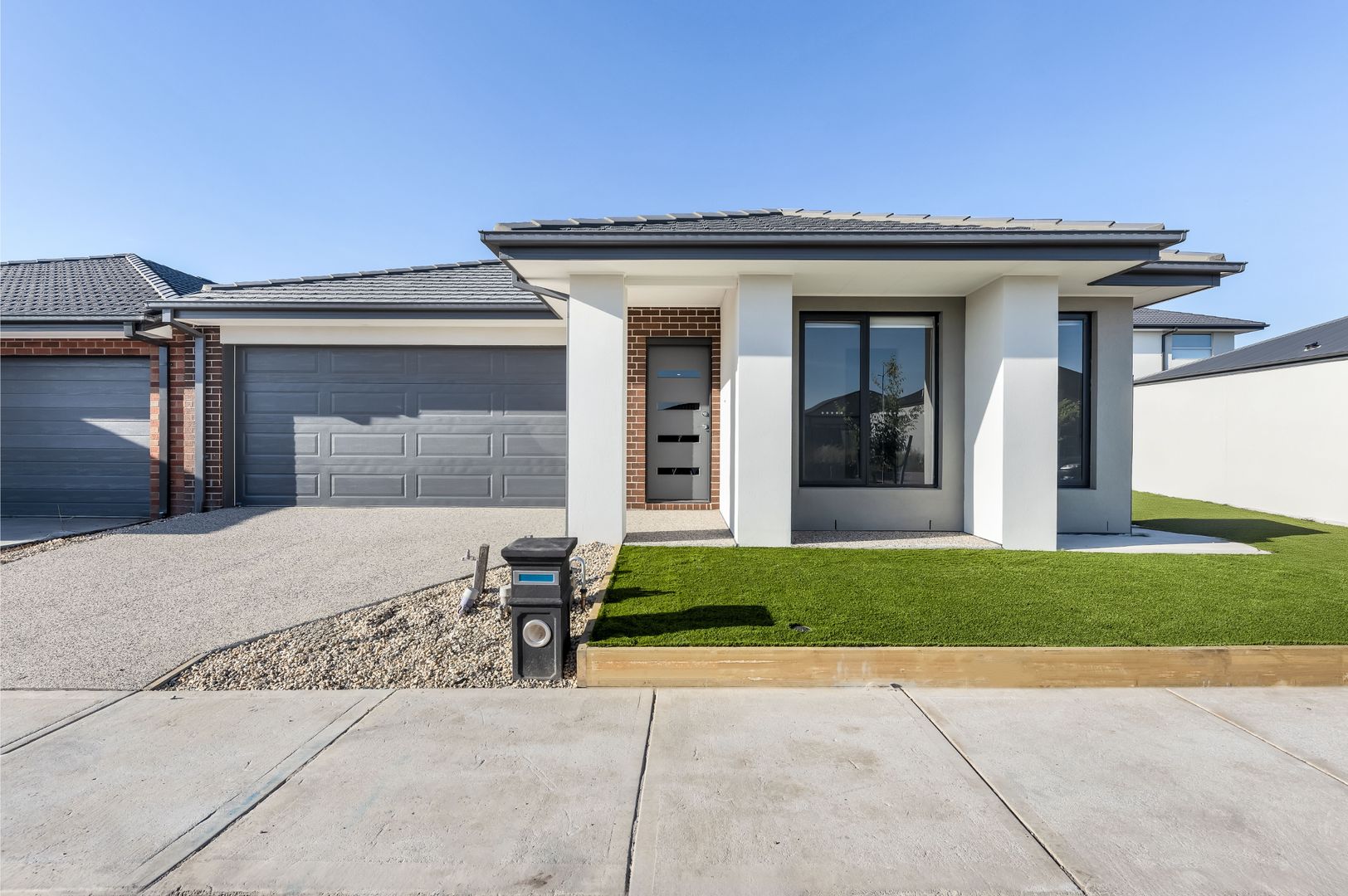 3 bedrooms House in 21 Bovine Crescent DONNYBROOK VIC, 3064
