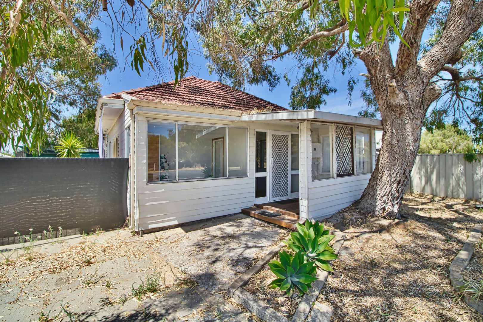 4 Safety Bay Road, Rockingham WA 6168, Image 1