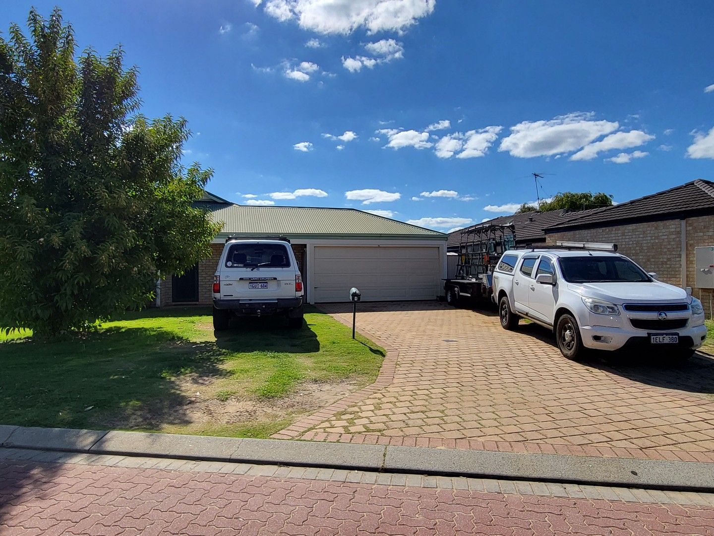 4 bedrooms House in 4 Belmont Close PORT KENNEDY WA, 6172