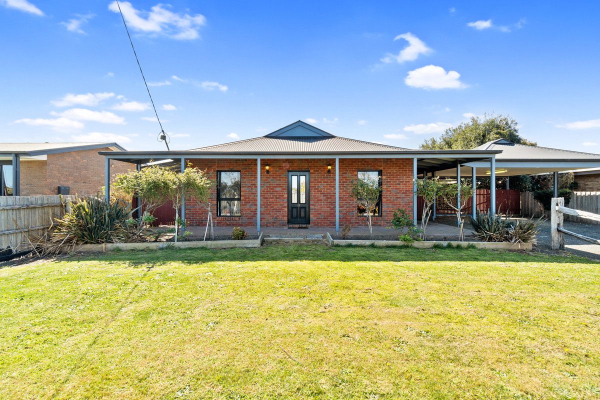 33 Morison Street, Maffra VIC 3860, Image 0