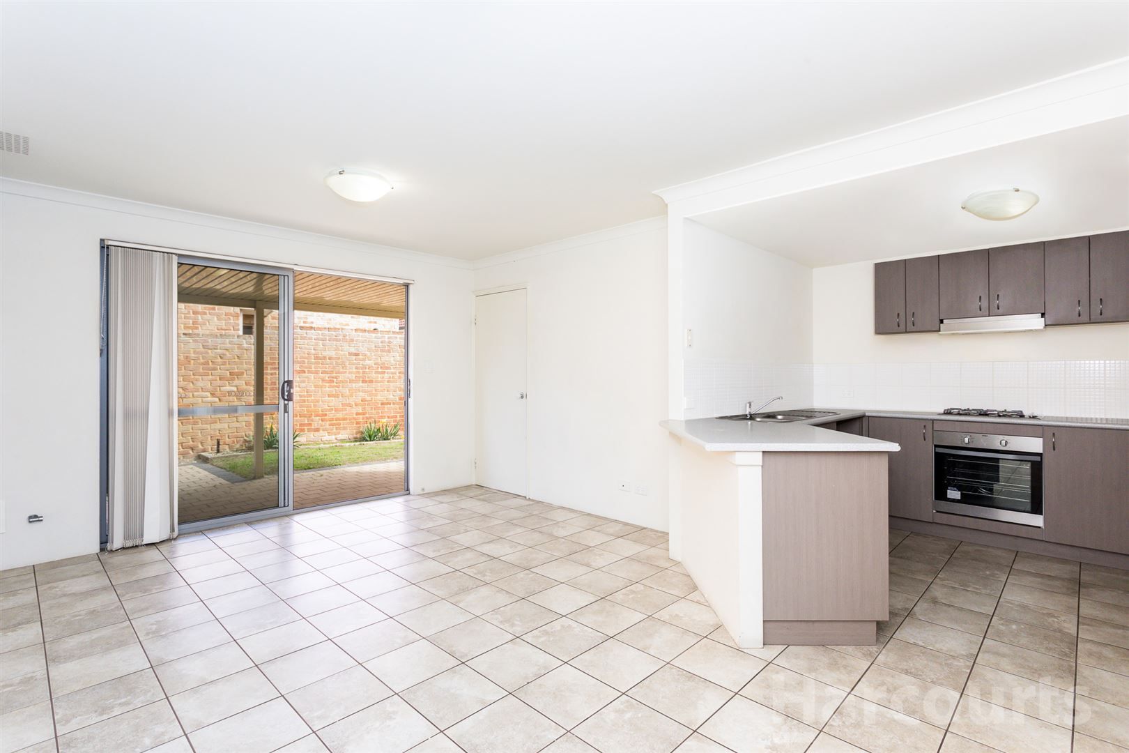 8/14 Wattleglen Avenue, Erskine WA 6210, Image 2