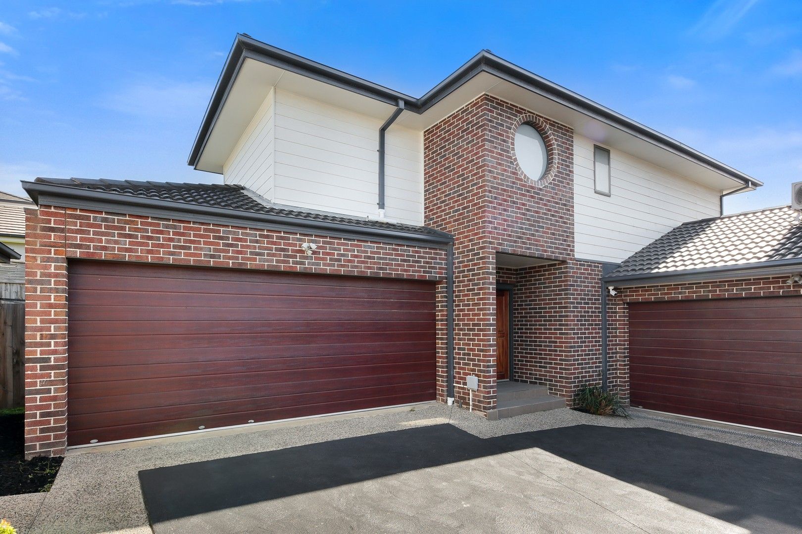 4 bedrooms Townhouse in 3/5-7 Hansen Street MOUNT WAVERLEY VIC, 3149