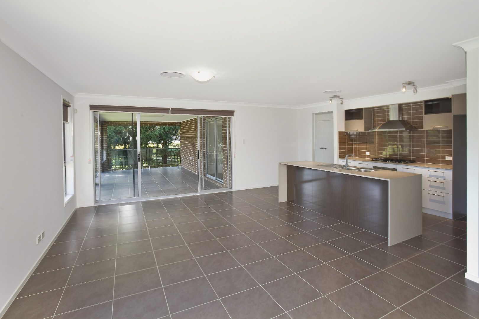 16 Daylesford Drive, Moss Vale NSW 2577, Image 1