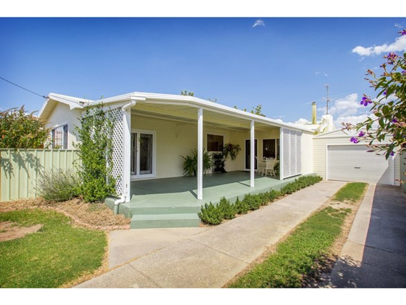 211 Andrews Street, East Albury NSW 2640