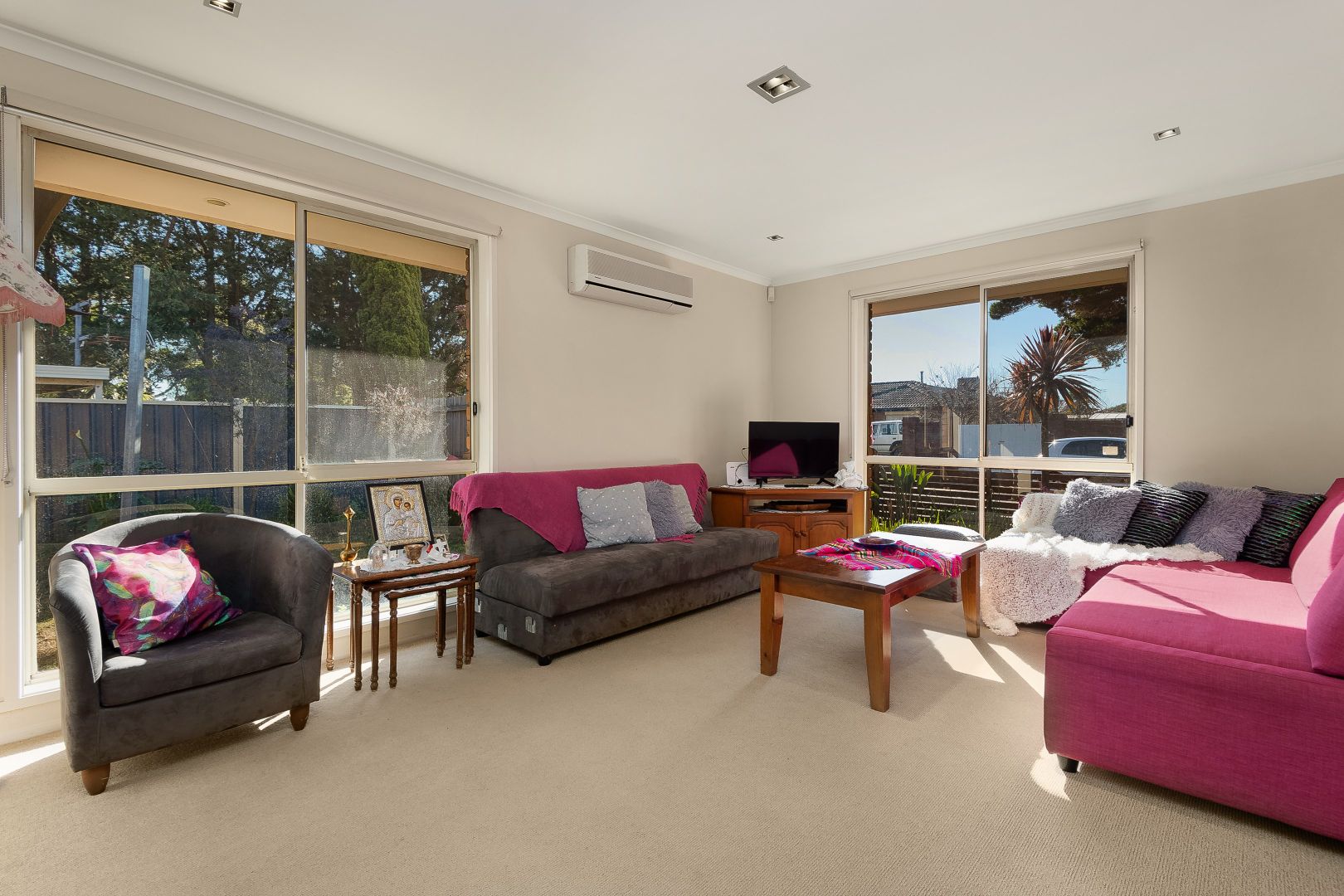 2/20 Frost Drive, Delahey VIC 3037, Image 2