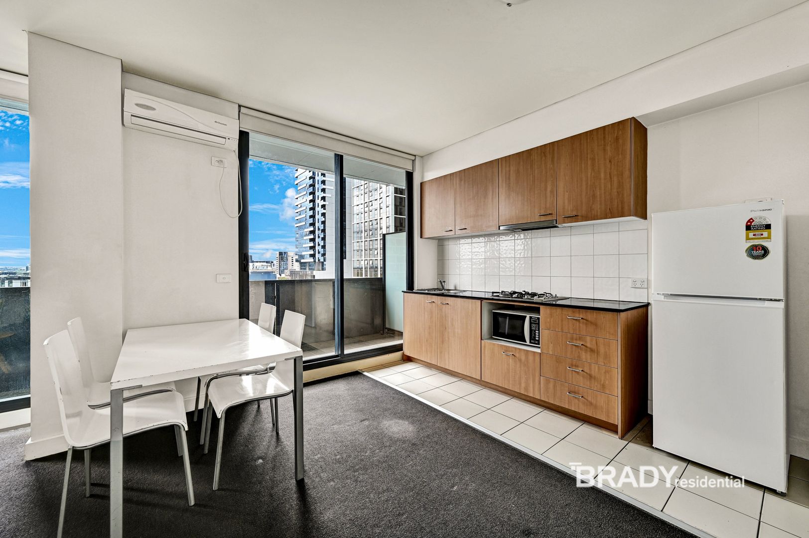 1208/455 Elizabeth Street, Melbourne VIC 3000, Image 2