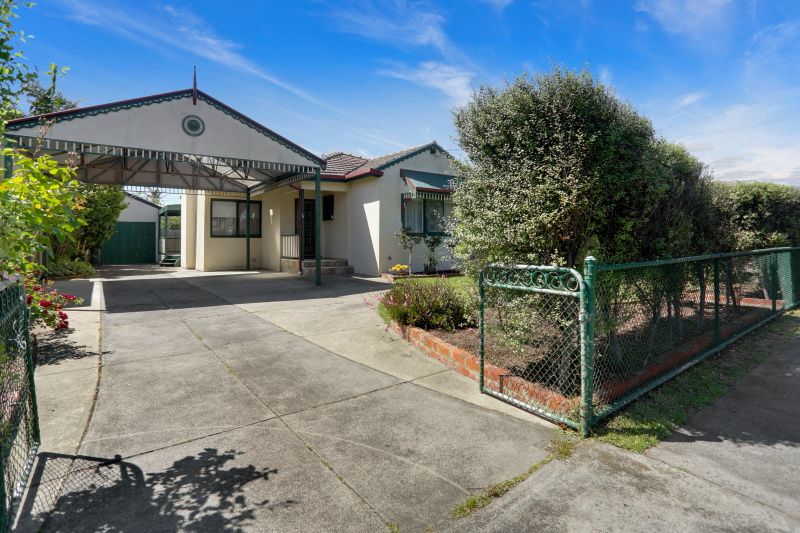 2 bedrooms House in 20 Lewis Street FRANKSTON VIC, 3199