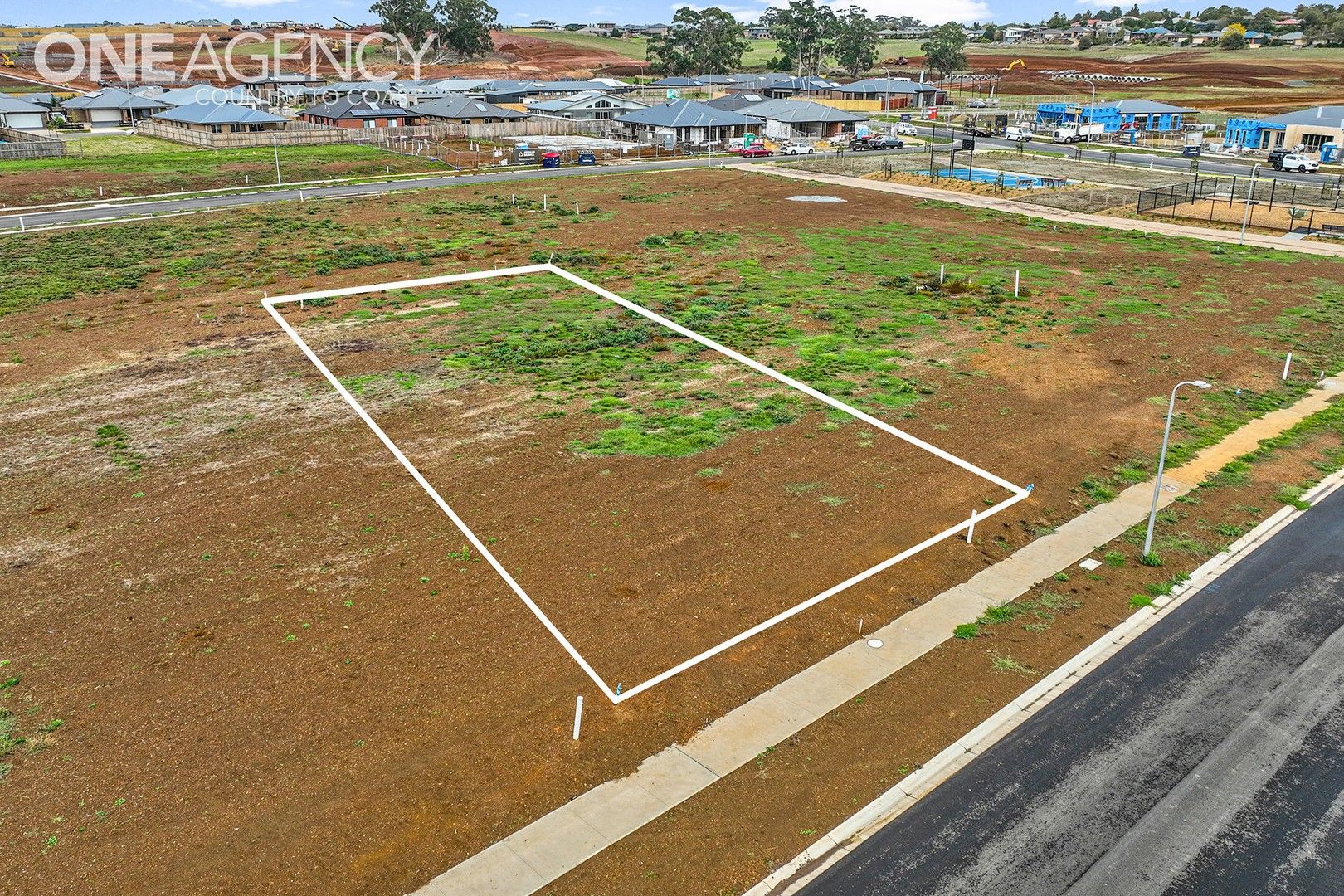 Vacant land in 27 Franklin Avenue, WARRAGUL VIC, 3820