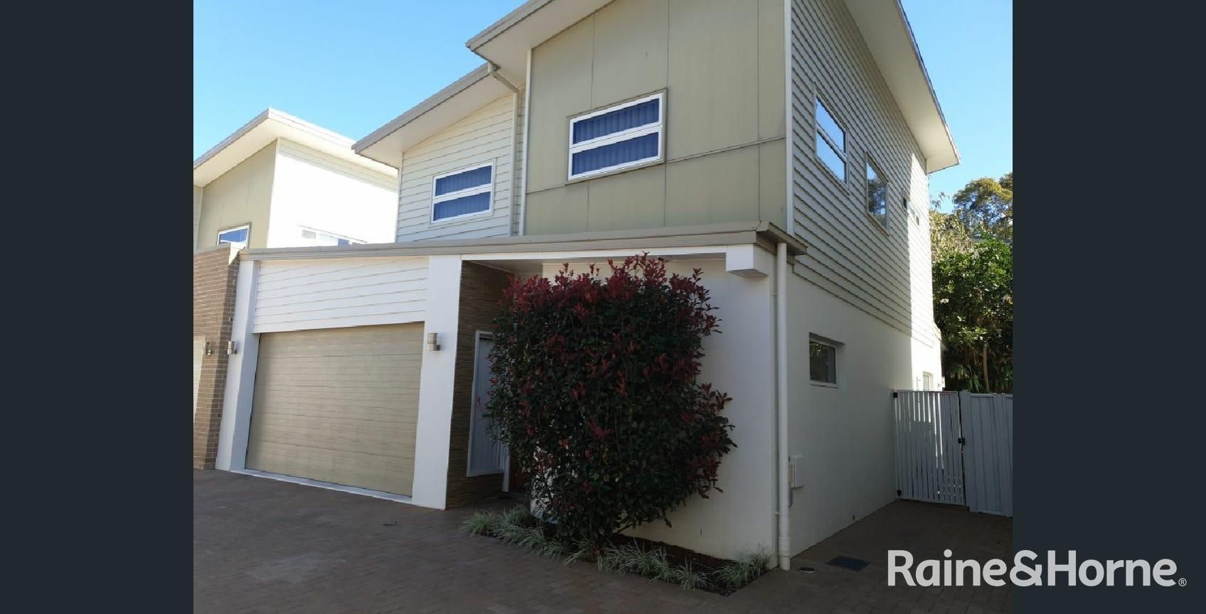 3 bedrooms Townhouse in 7/18 Bainbridge Street ORMISTON QLD, 4160