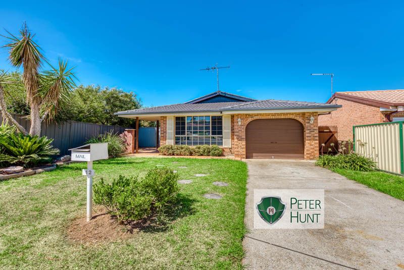 12 Alyan Place, St Helens Park NSW 2560