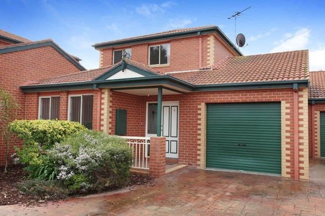 Picture of 2/24 Barrymore Road, GREENVALE VIC 3059