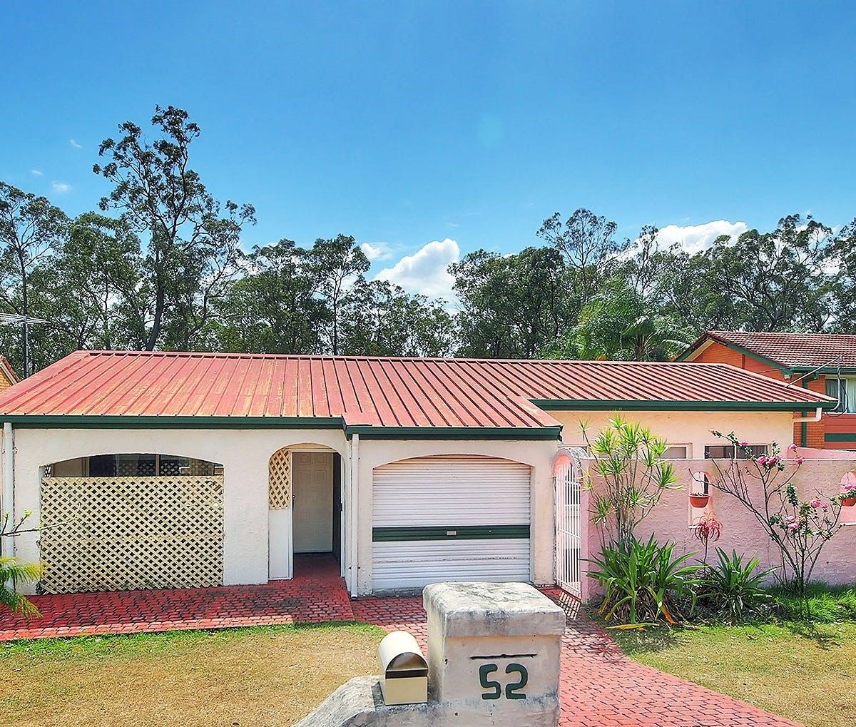 3 bedrooms House in 52 Begonia Street BROWNS PLAINS QLD, 4118