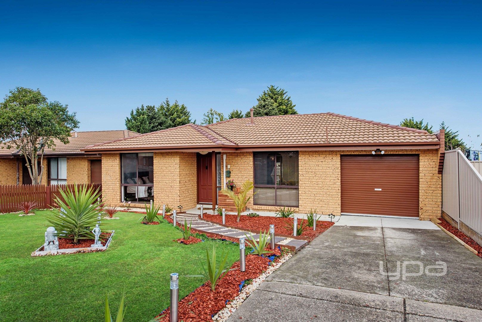 10 Paltara Close, Meadow Heights VIC 3048, Image 0