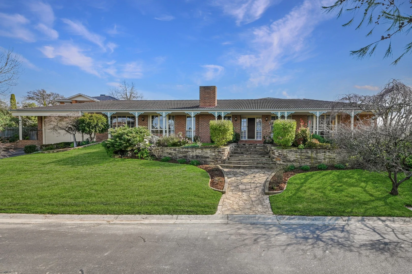 22 Newlands Crescent, Doncaster East VIC 3109