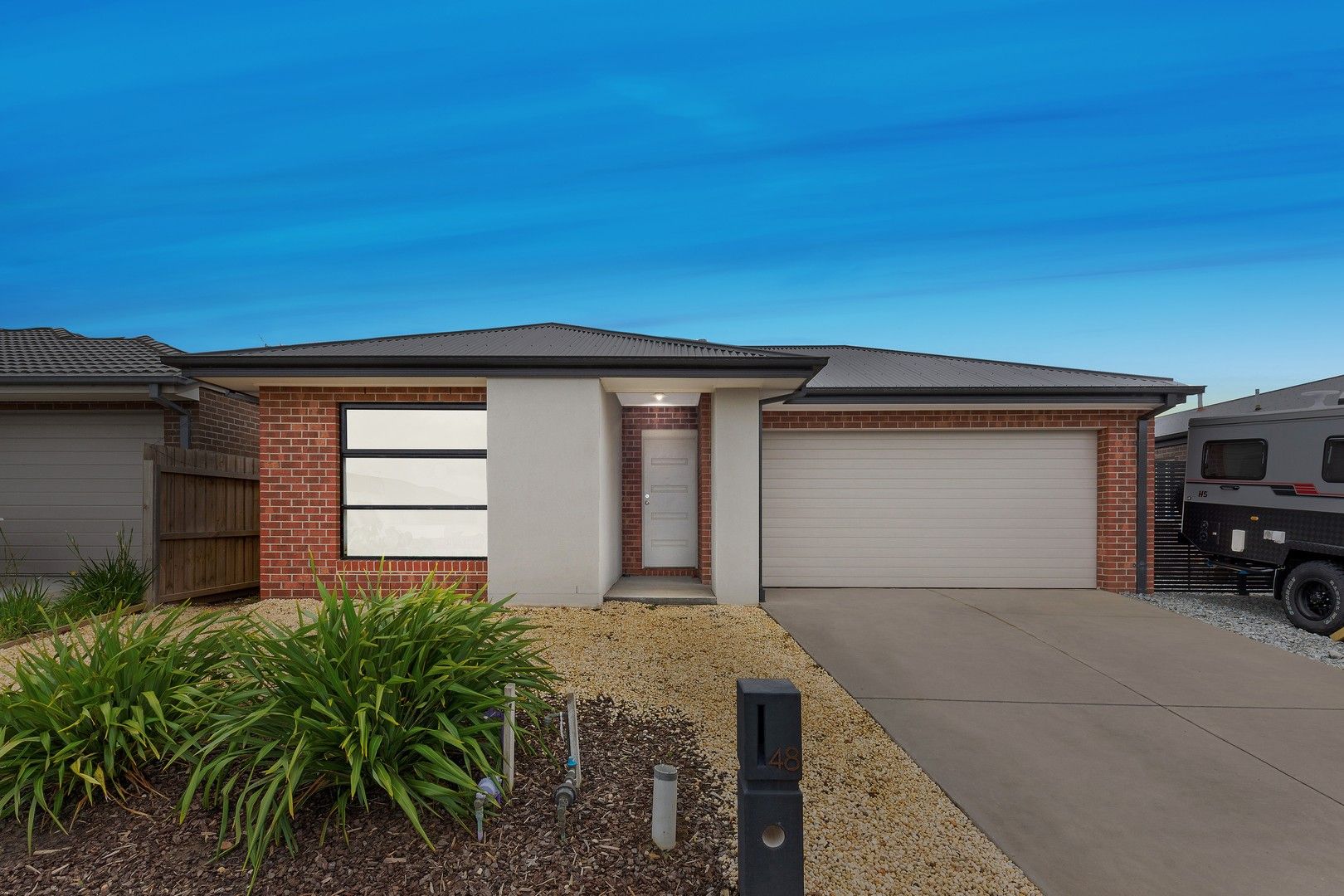 4 bedrooms House in 48 Vaughan Drive ARMSTRONG CREEK VIC, 3217