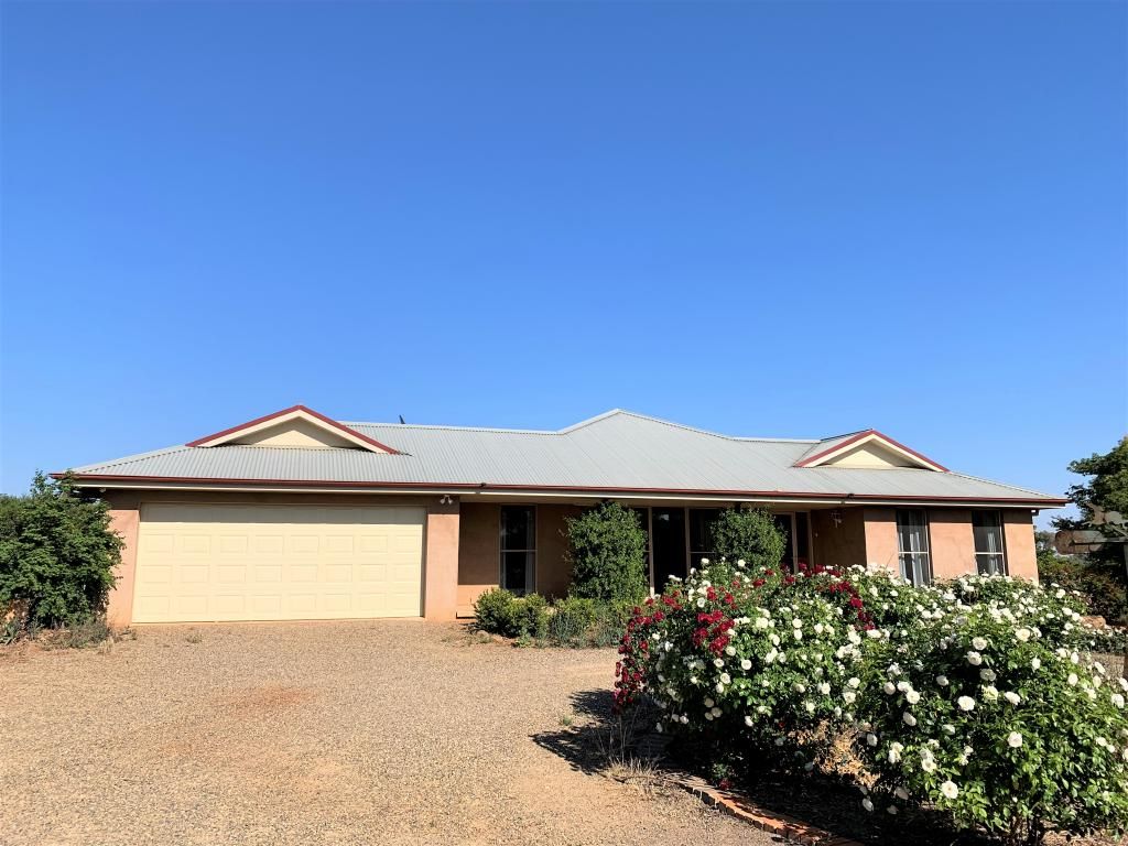 81 Tipperary Lane, Young NSW 2594, Image 0
