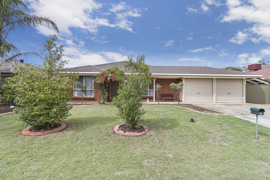 5 Hutton Avenue, Andrews Farm SA 5114