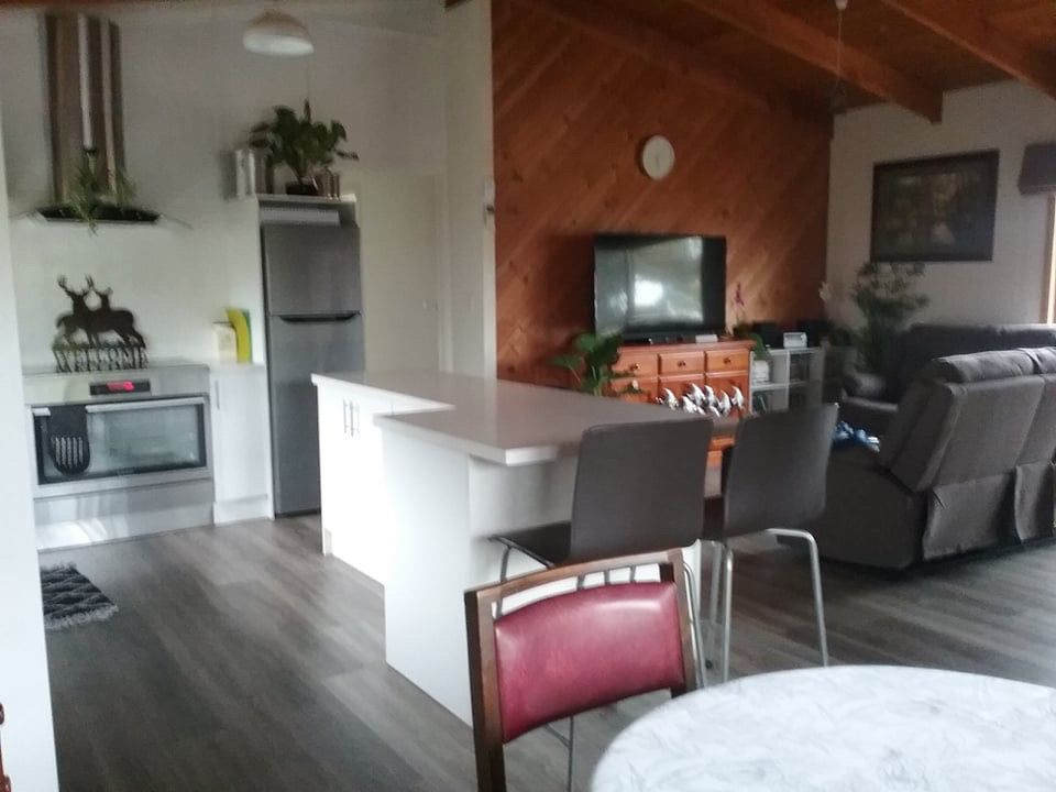 4 bedrooms House in 11 Archer Court LAKES ENTRANCE VIC, 3909