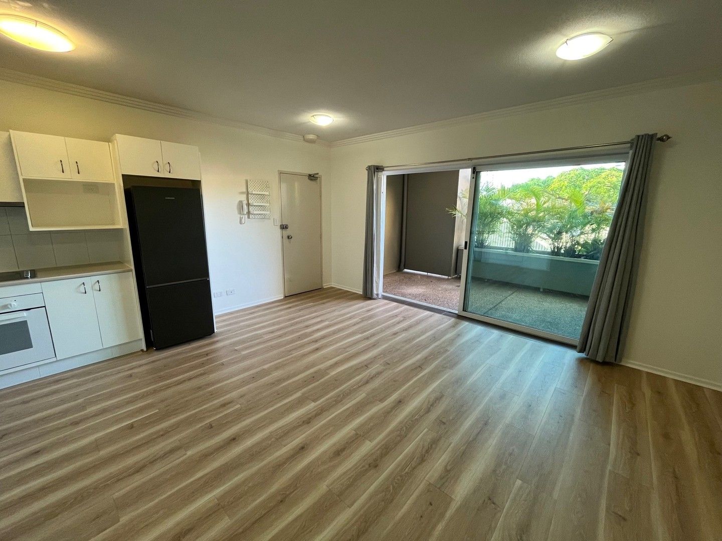 1 bedrooms Apartment / Unit / Flat in 3/18 Rose Street SOUTHPORT QLD, 4215