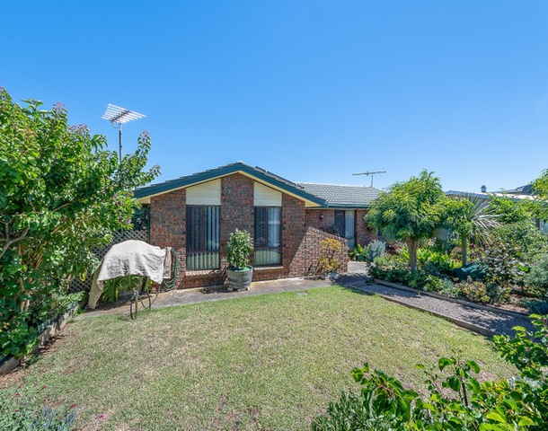 8 Torrens Road, Riverglades SA 5253