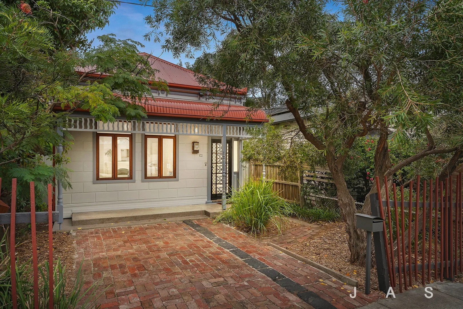 89 Summerhill Road, Footscray VIC 3011