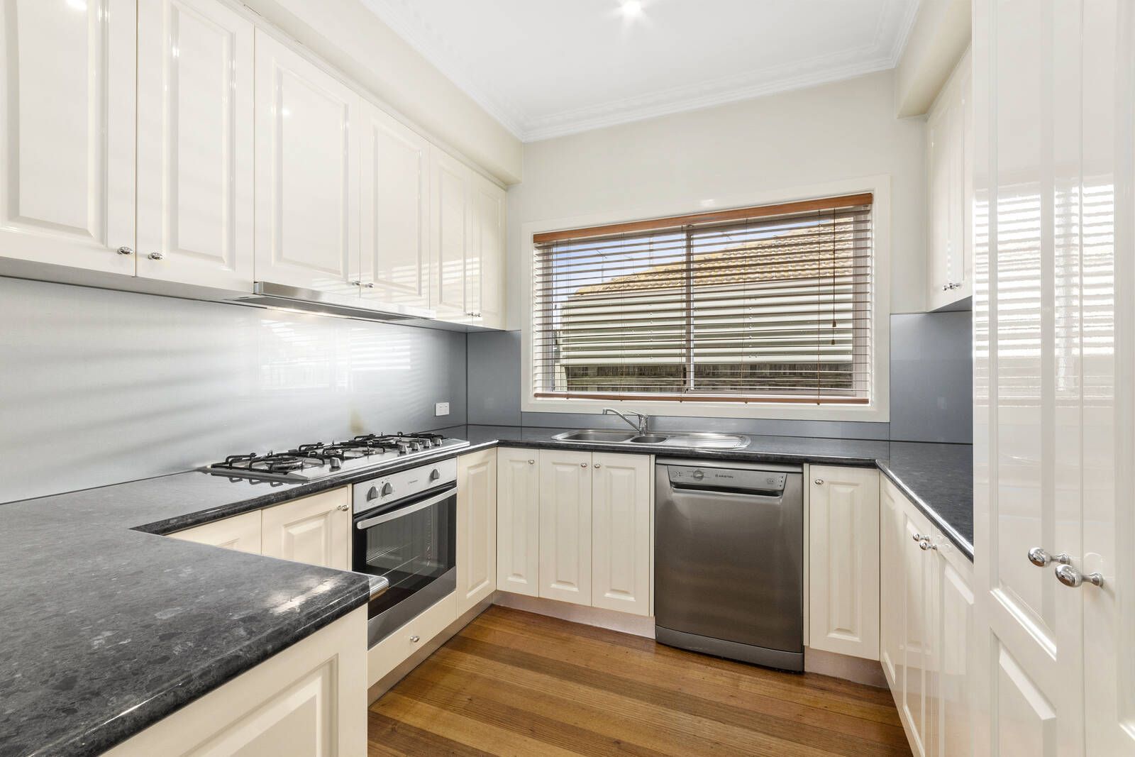 2 Castle Court, Bell Park VIC 3215, Image 1