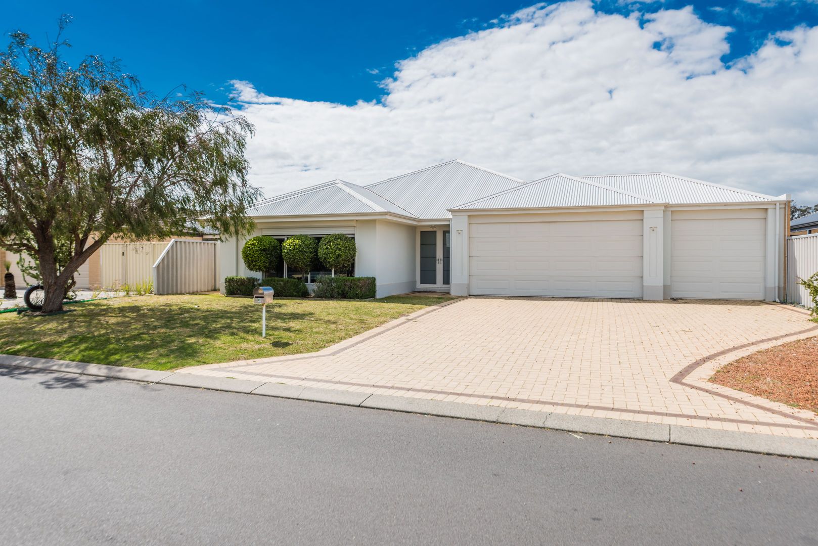 8 Claymore Loop, Dalyellup WA 6230, Image 1