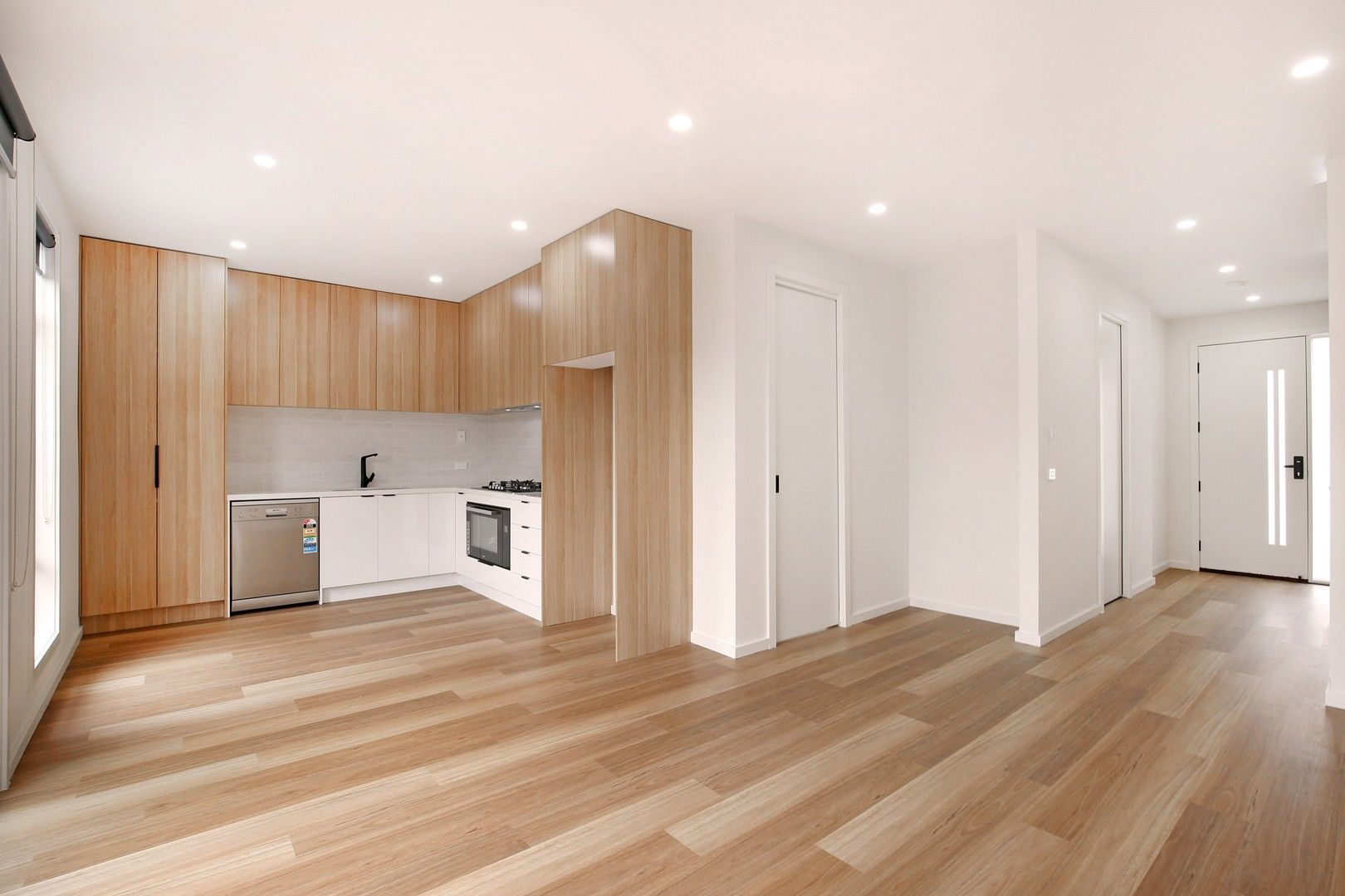 3 bedrooms Townhouse in 3/198 Oriel Road HEIDELBERG WEST VIC, 3081