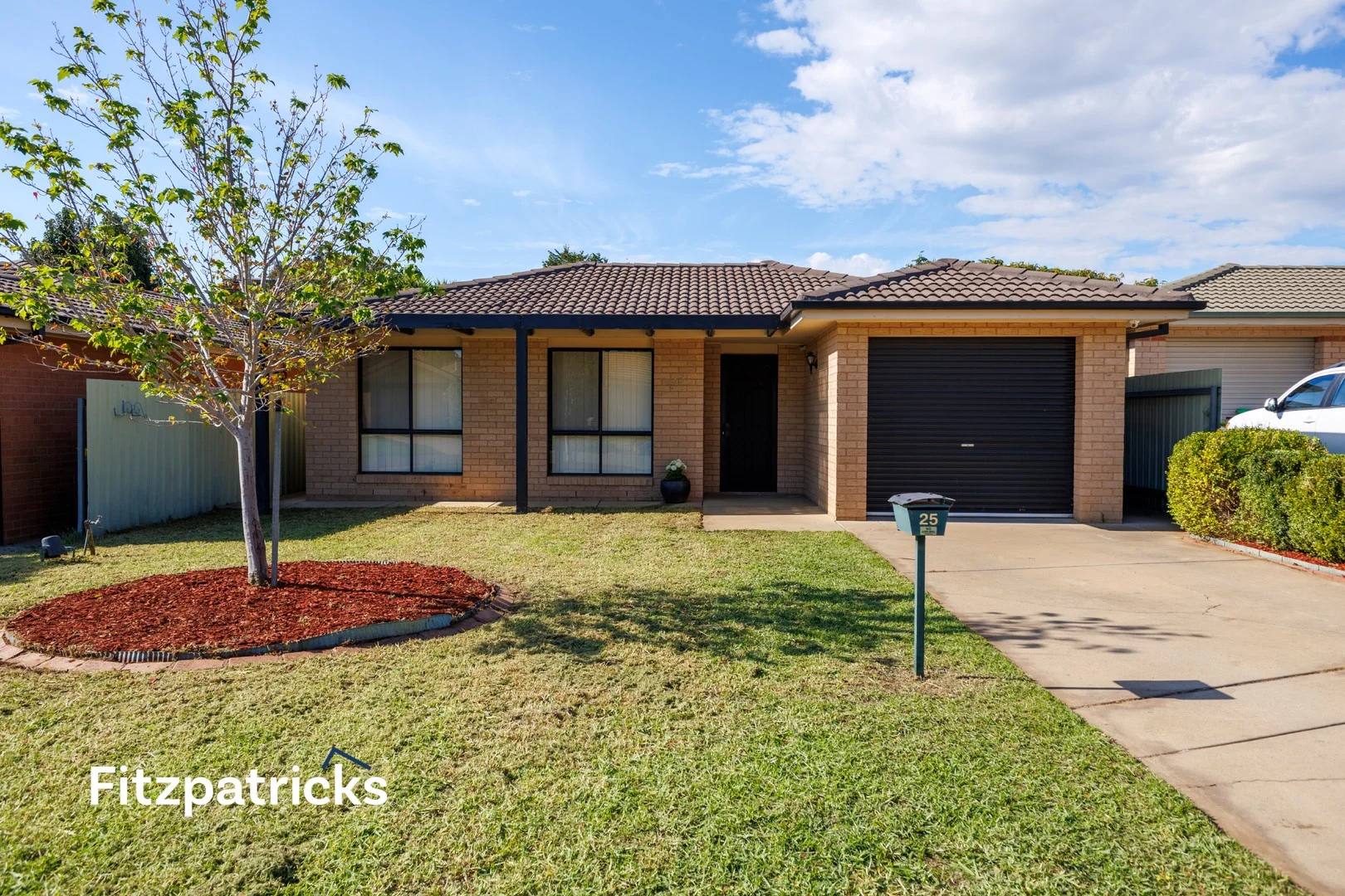 25 Girraween Mews, Glenfield Park NSW 2650