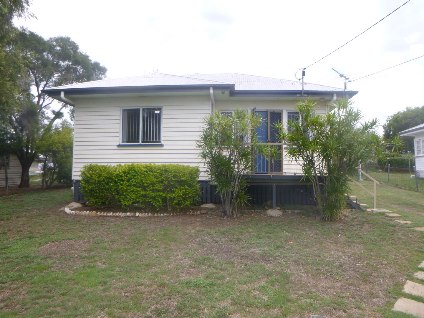 13 Rex Street, Eastern Heights QLD 4305 - House For Rent ...