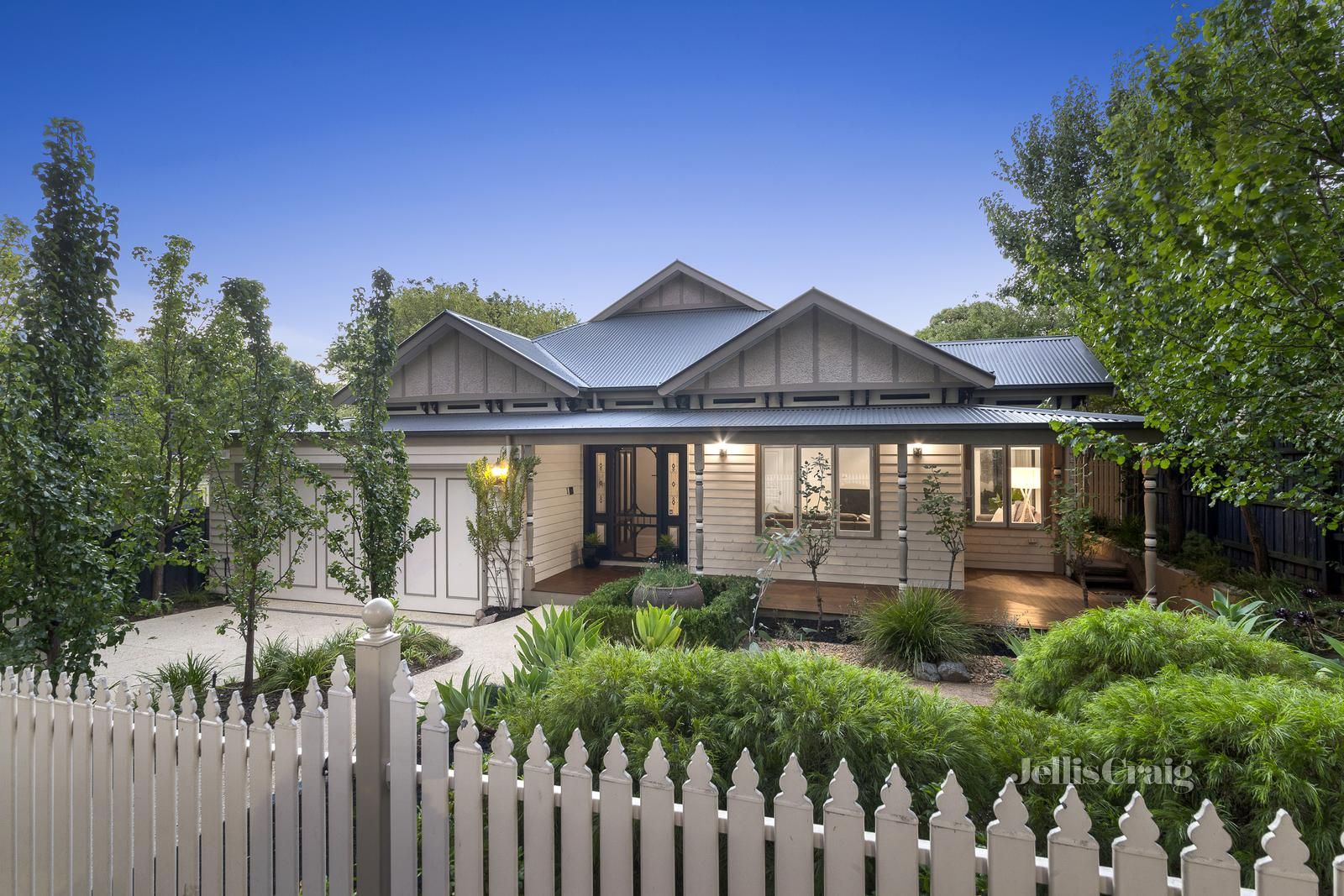 8 Maple Street, Blackburn Property History & Address Research Domain