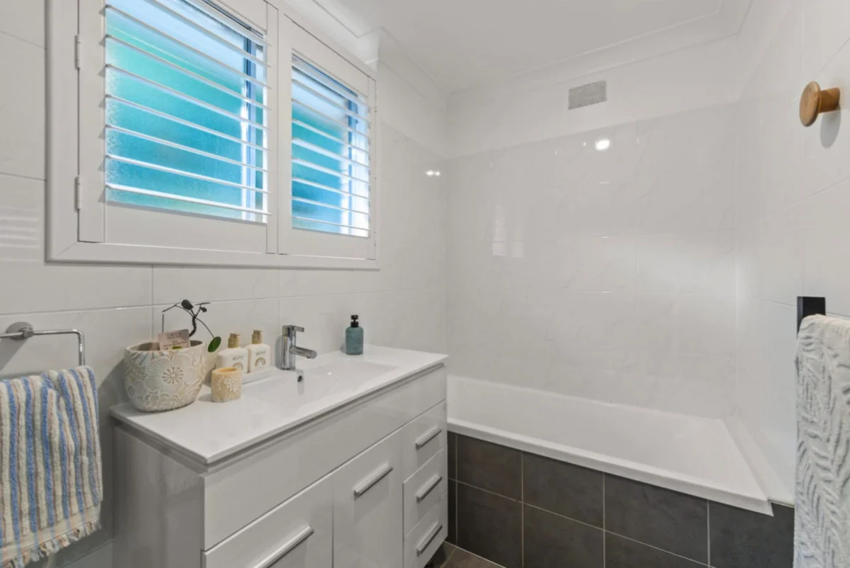 Additional image 16 of 52 Flockhart Avenue, Valley View SA 5093