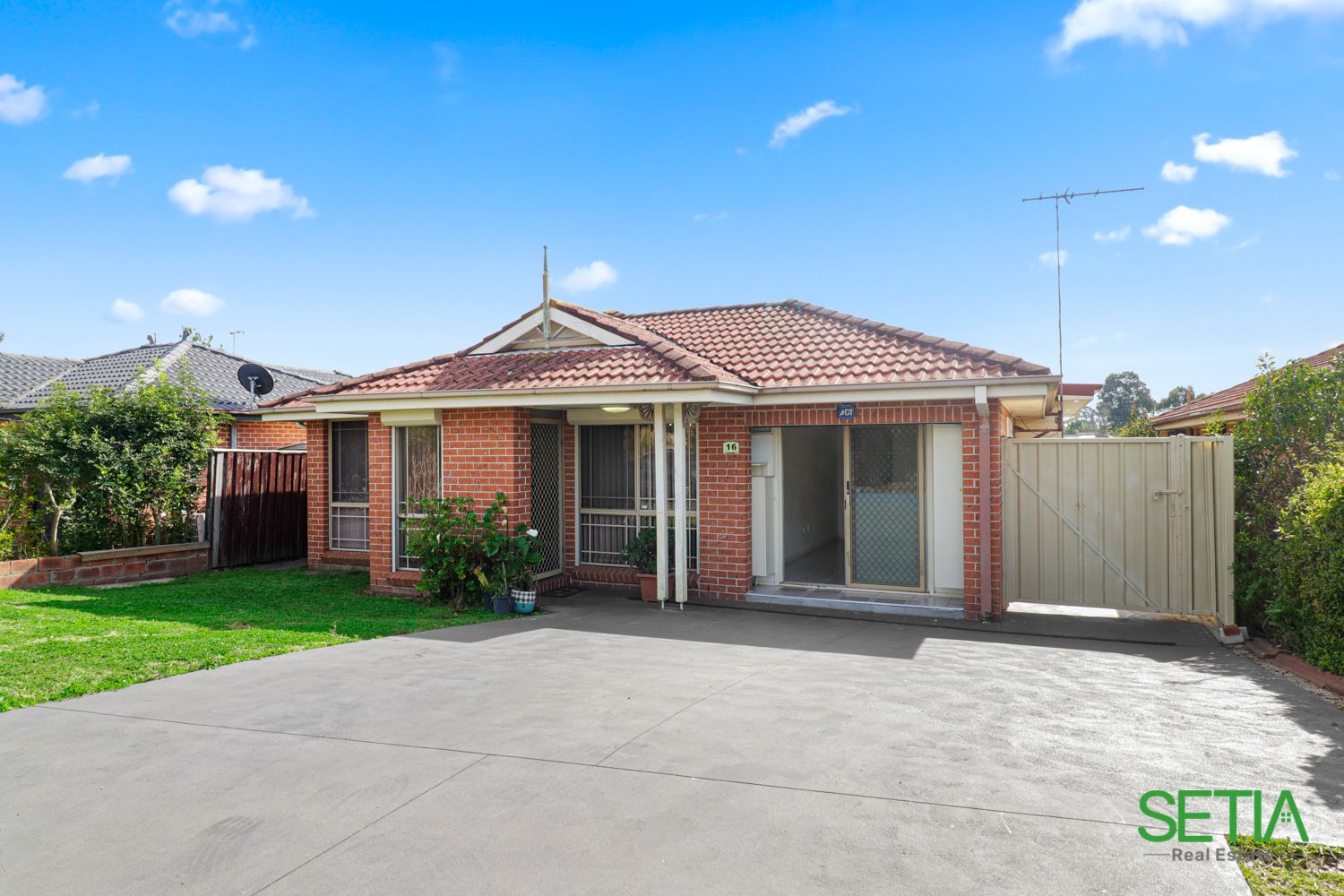 16 Rosegreen Court, Glendenning NSW 2761, Image 0