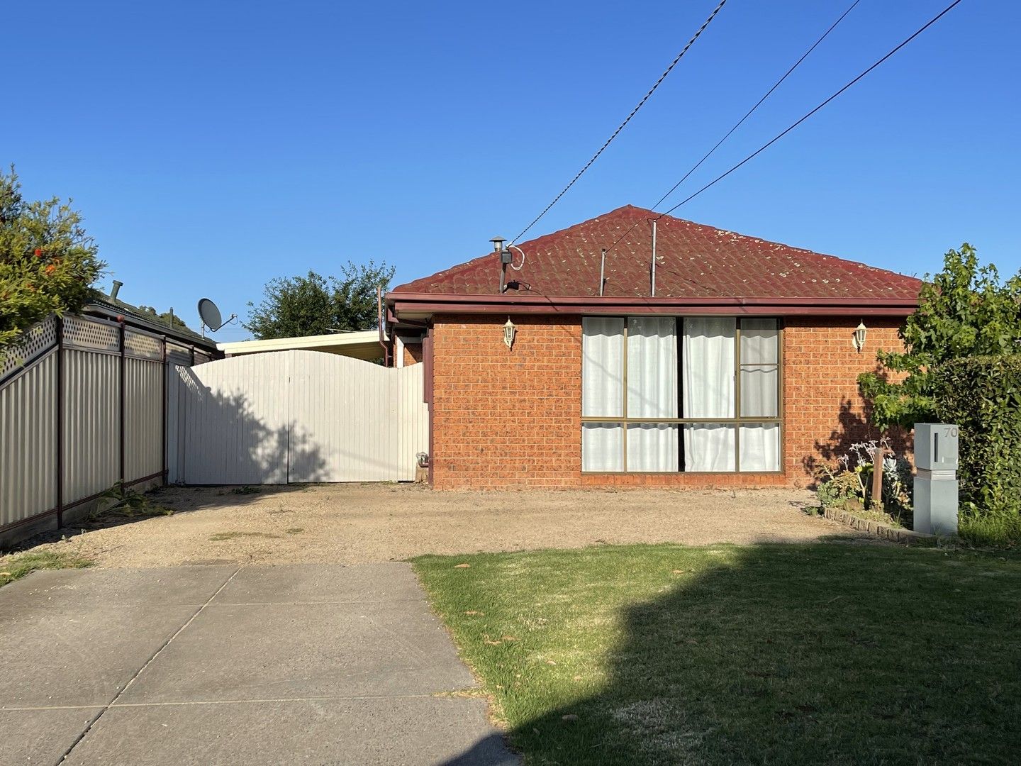 3 bedrooms House in 70 Kiora Street ALTONA MEADOWS VIC, 3028