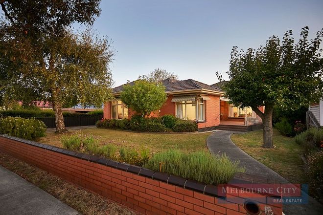 Picture of 42 Outlook Road, MOUNT WAVERLEY VIC 3149